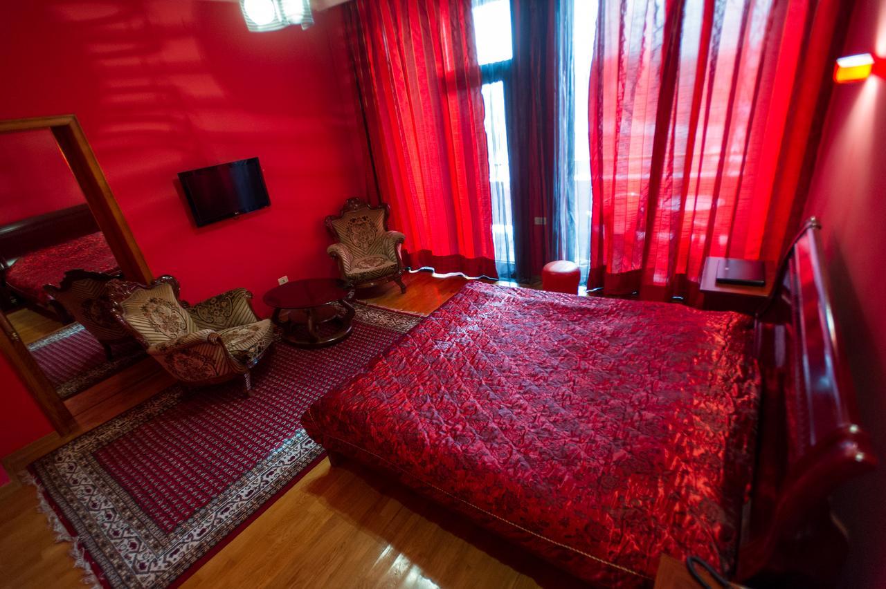 Hotel Amber Batumi Esterno foto